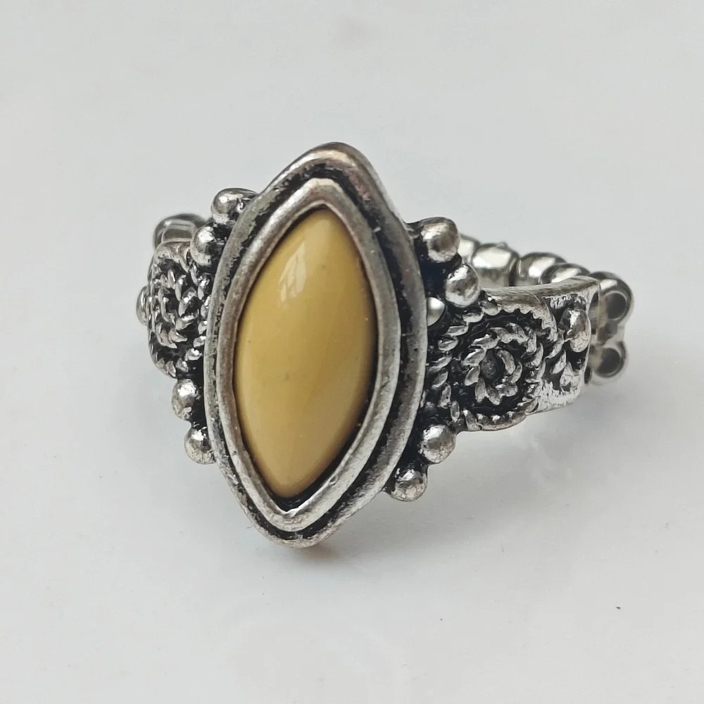 Paparazzi Silver Tone Yellow Marquise Stone Stretch Statement Ring Floral Boho